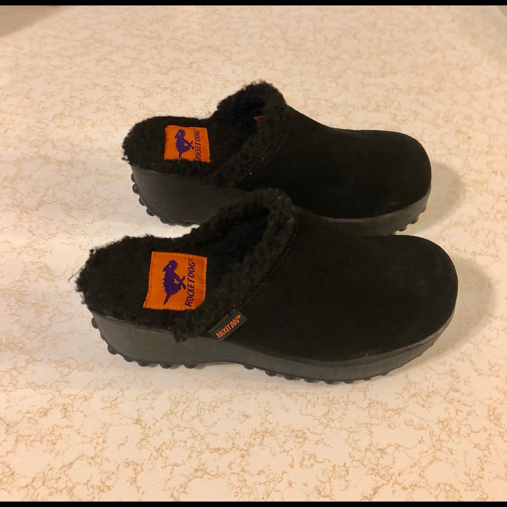 Rocket Dog slip on clogs